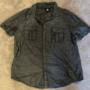 Mens Rock & Republic short sleeve shirt.  EUC